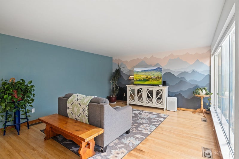 142 W Columbus Avenue