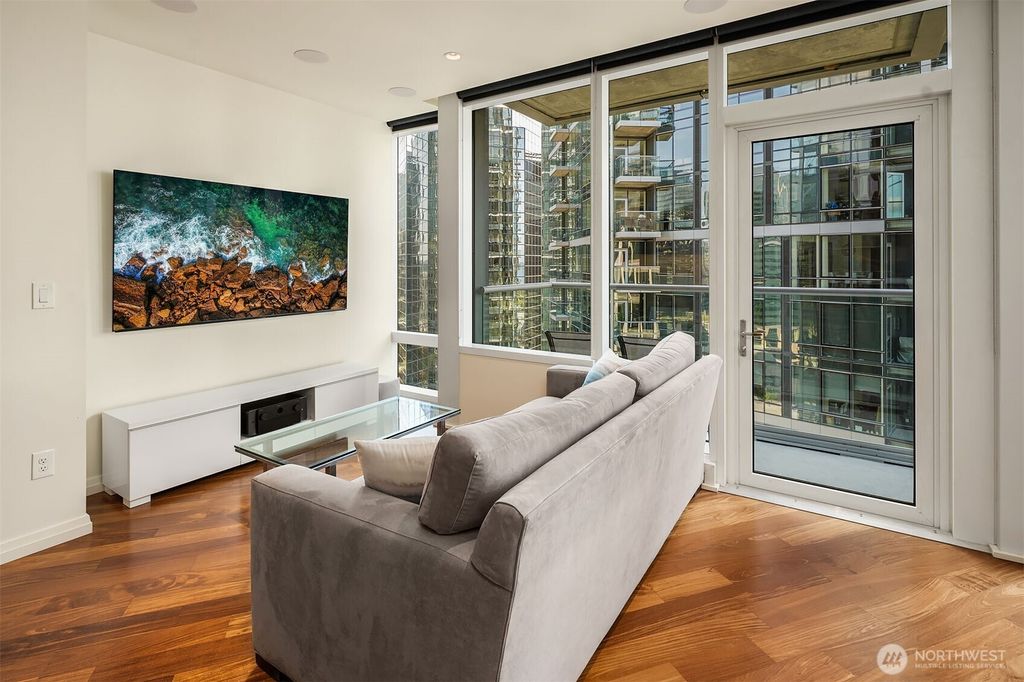 Photo of 500 106th Avenue NE #2009, Bellevue, WA 98004 (MLS # 2458759)