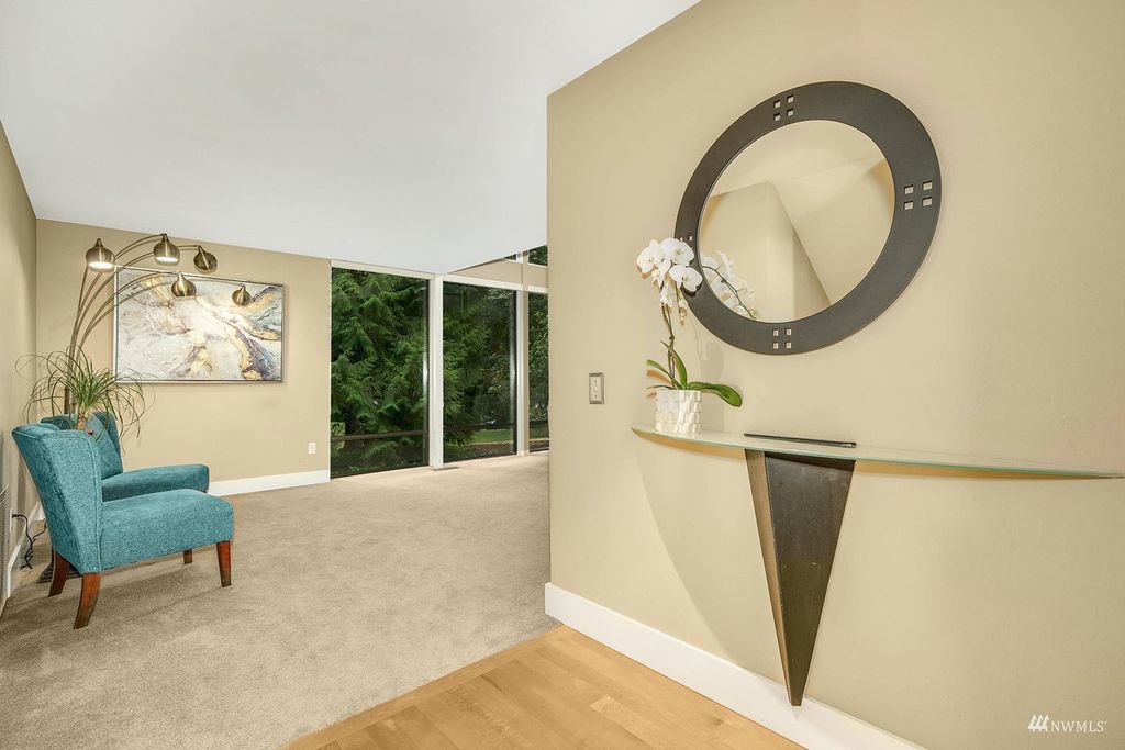 Photo of 2514 181st Avenue NE, Redmond, WA 98052 (MLS # 1981861)