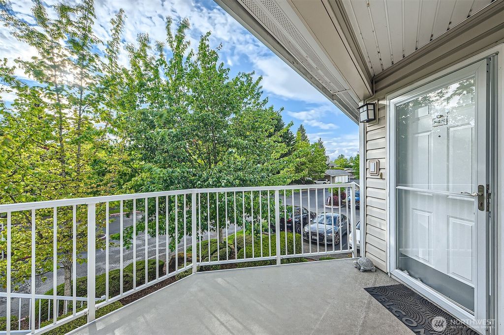 Photo of 11130 SE 208th Street #N204, Kent, WA 98031 (MLS # 2381331)