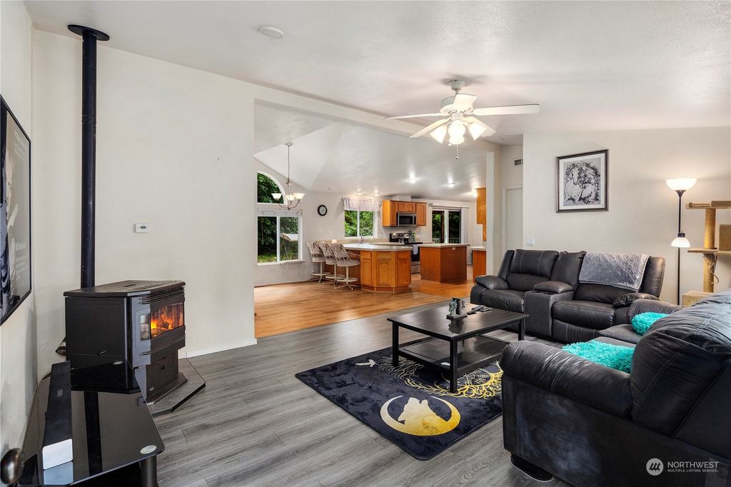 Photo of 13118 W Loop View Drive, Granite Falls, WA 98252 (MLS # 2132778)
