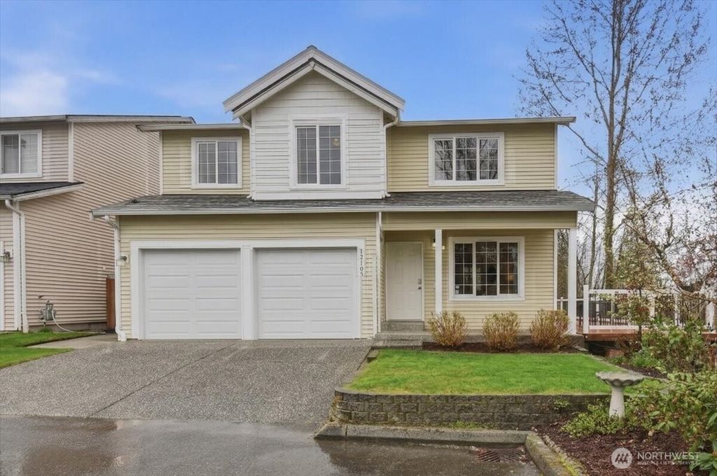 Photo of 12105 23rd Avenue W, Everett, WA 98024 (MLS # 2526899)