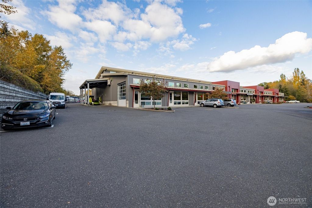 Photo of 909 Squalicum Way #101, Bellingham, WA 98225 (MLS # 2496556)