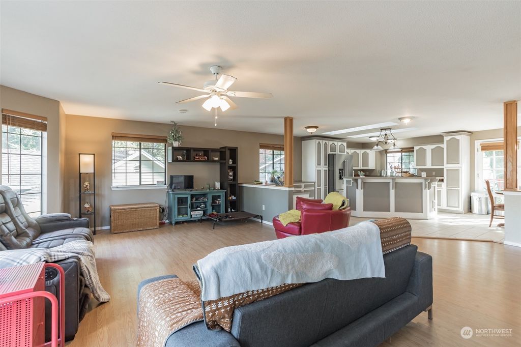 Photo of 12204 35th Avenue SE, Everett, WA 98208 (MLS # 2158227)