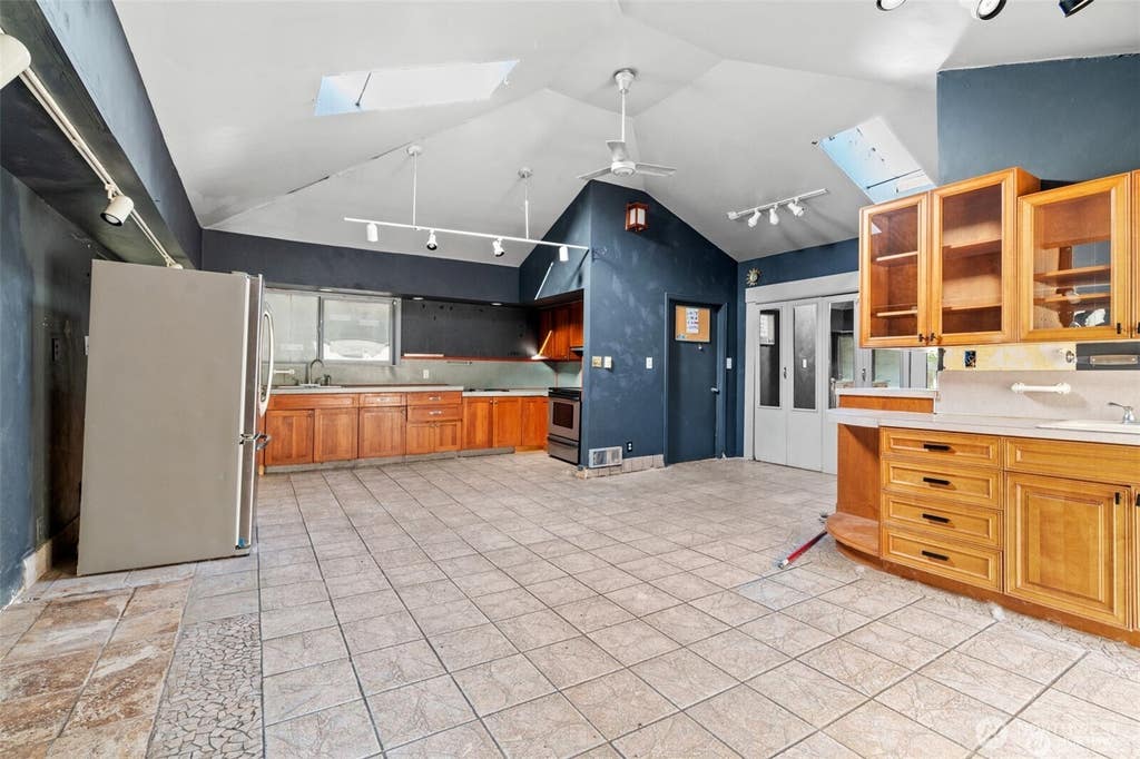 Photo of 19718 122nd Avenue E, Graham, WA 98338 (MLS # 2569588)