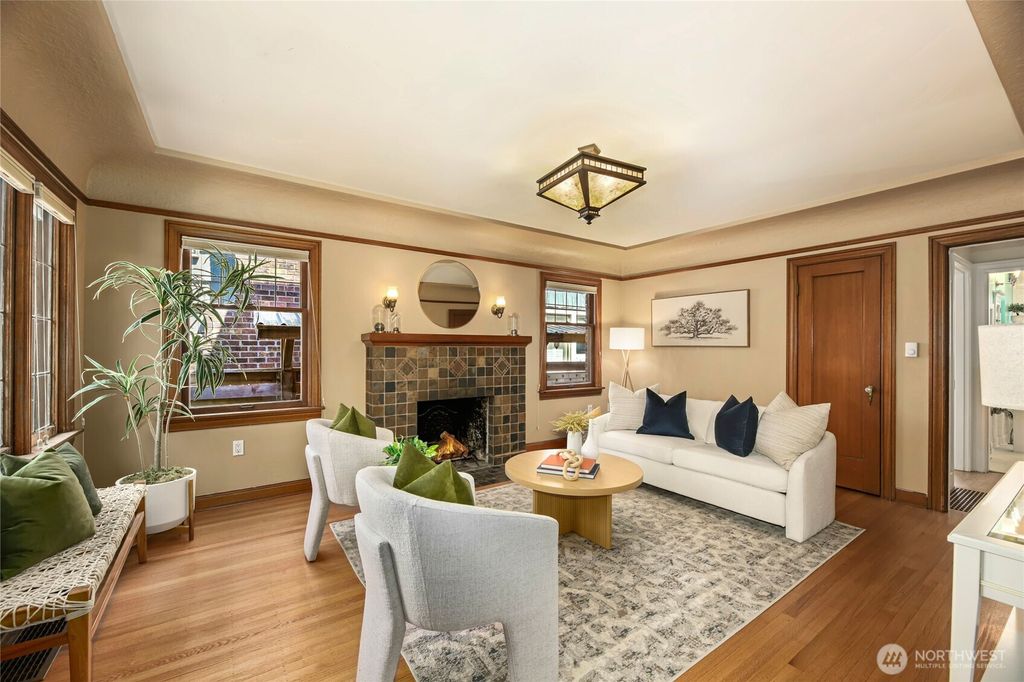 Photo of 3006 38th Avenue SW, Seattle, WA 98126 (MLS # 2403536)