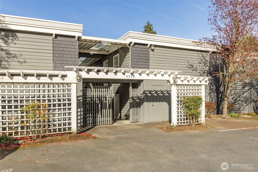 Photo of 1113 Kirkland Avenue #4B, Kirkland, WA 98033 (MLS # 2499854)