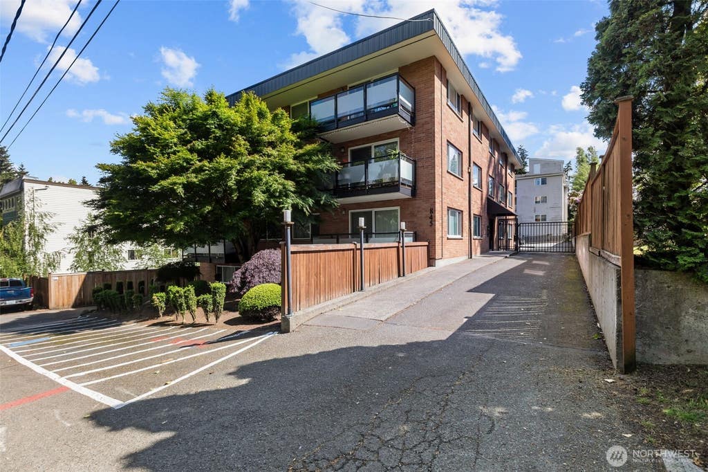 Photo of 845 NE 125th Street #404, Seattle, WA 98125 (MLS # 2550884)