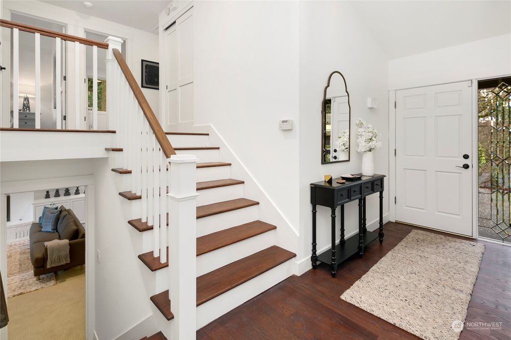 Photo of 8630 SE 78th Street, Mercer Island, WA 98040 (MLS # 2026711)