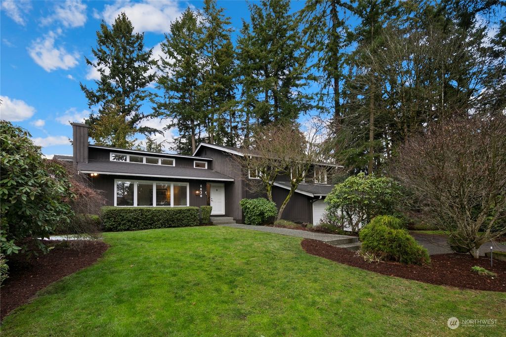 Photo of 8630 SE 78th Street, Mercer Island, WA 98040 (MLS # 2026711)