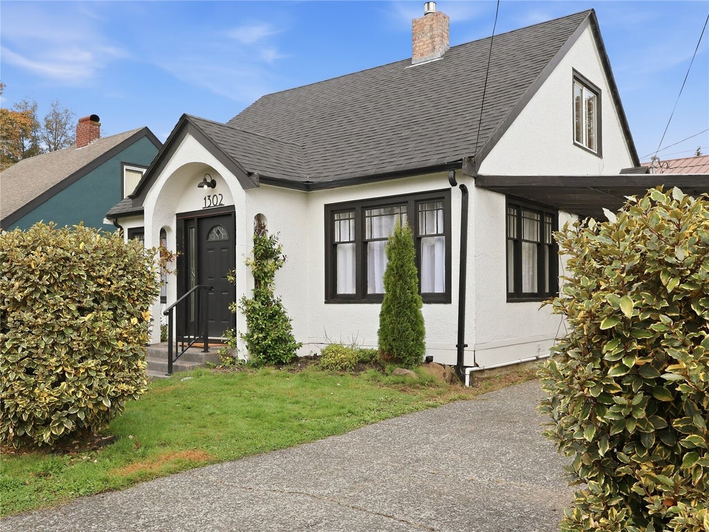Photo of 1302 W 5th Street, Aberdeen, WA 98520 (MLS # 2596934)