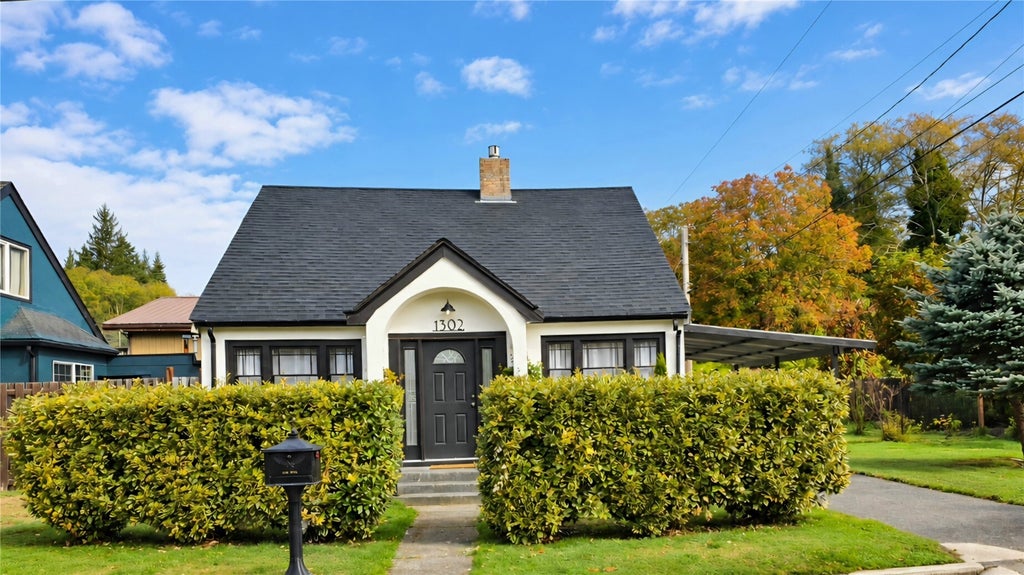Photo of 1302 W 5th Street, Aberdeen, WA 98520 (MLS # 2596934)