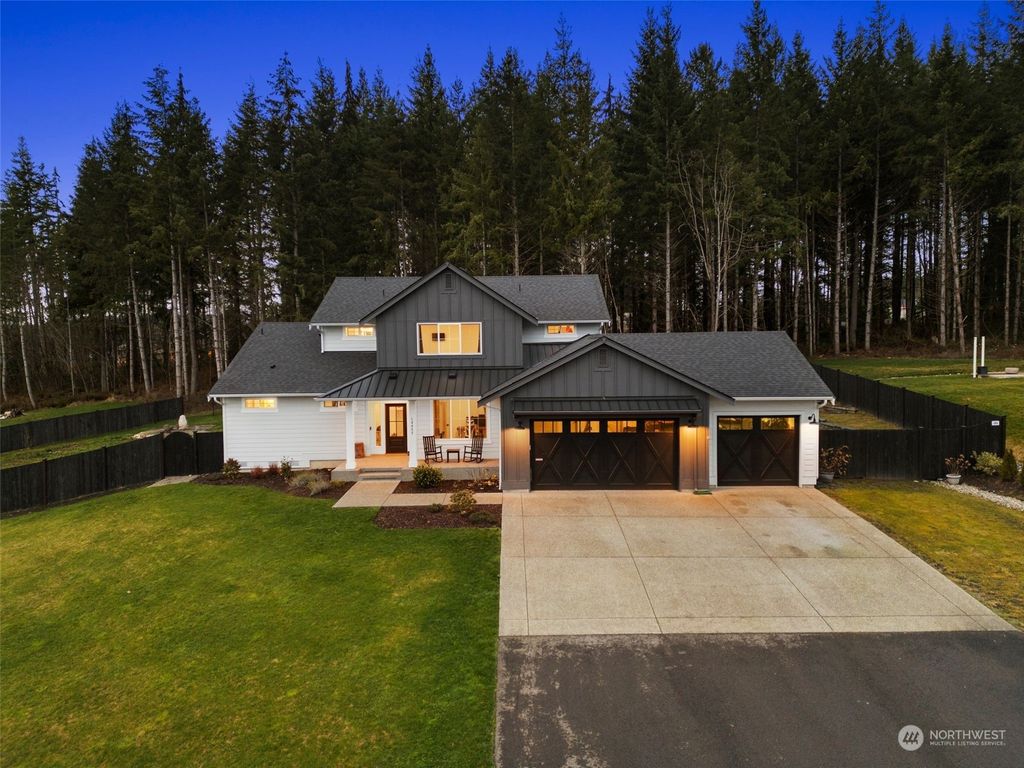 Photo of 14405 107th Street NE, Lake Stevens, WA 98258 (MLS # 2318945)