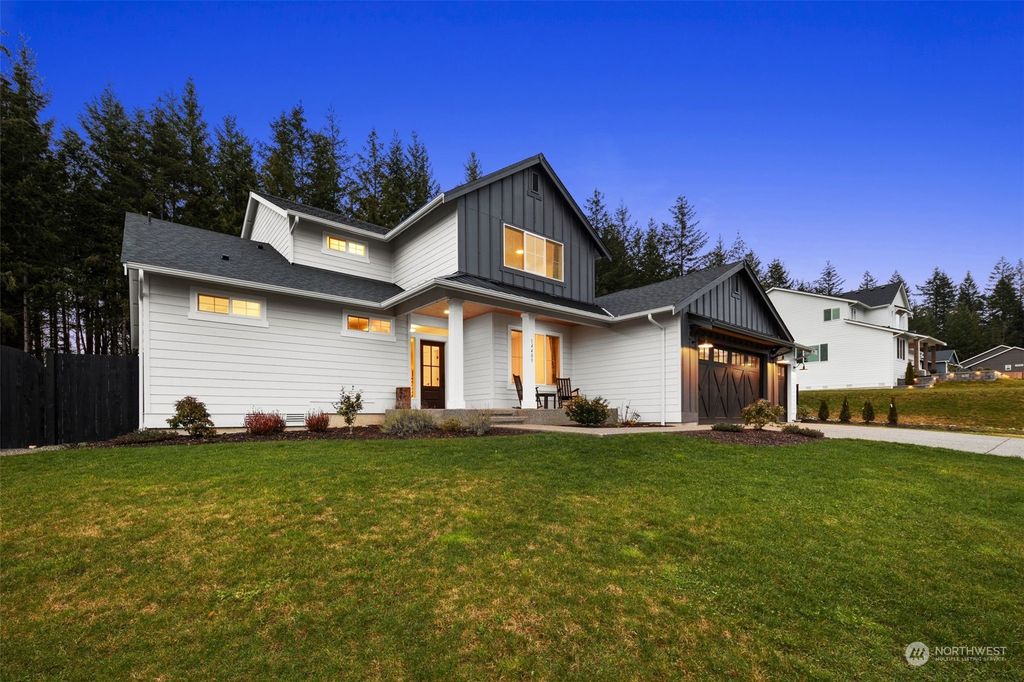 Photo of 14405 107th Street NE, Lake Stevens, WA 98258 (MLS # 2318945)