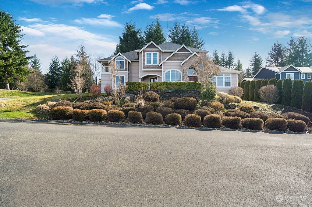 Photo of 9325 185th Drive SE, Snohomish, WA 98290 (MLS # 2058740)