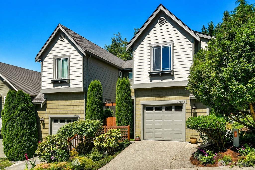 Photo of 6750 163rd Place SE #B, Bellevue, WA 98006 (MLS # 2563074)