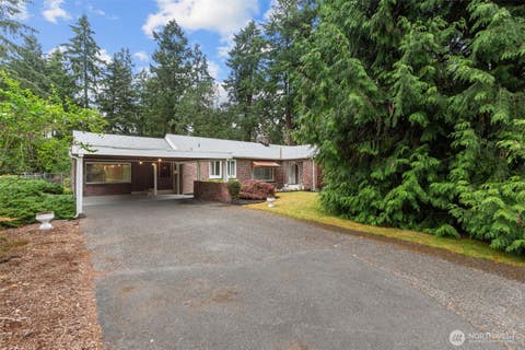 Photo of 6353 School Street SW, Lakewood, WA 98499 (MLS # 2548819)