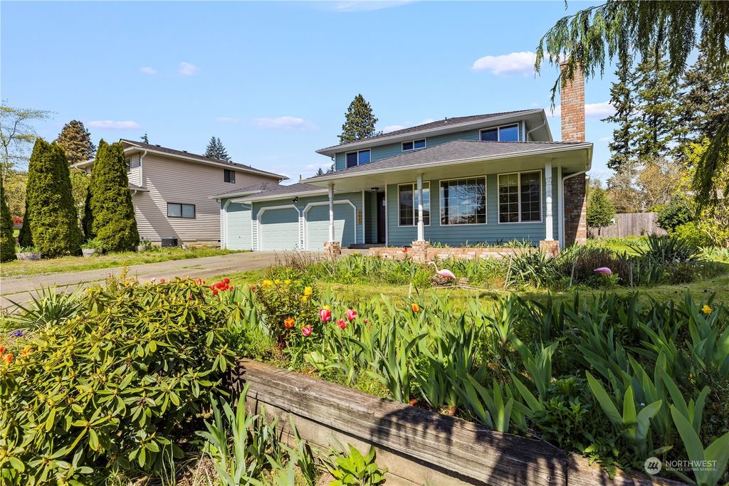 Photo of 3022 SW 109th Street, Seattle, WA 98146 (MLS # 2224843)