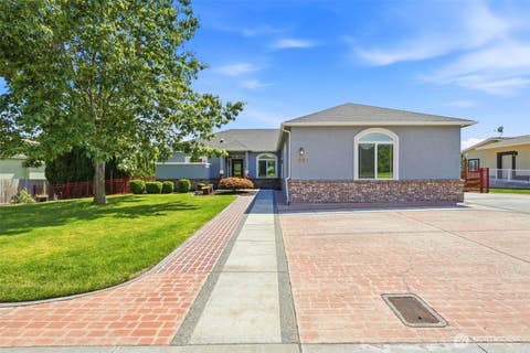 Photo of 4004 Desert Plateau Dr, Pasco, WA 99301 (MLS # 2552461)