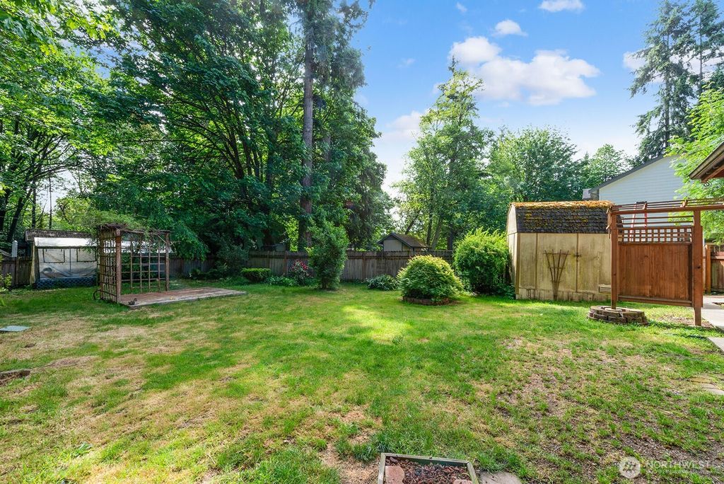 listing image 9367880475242663071