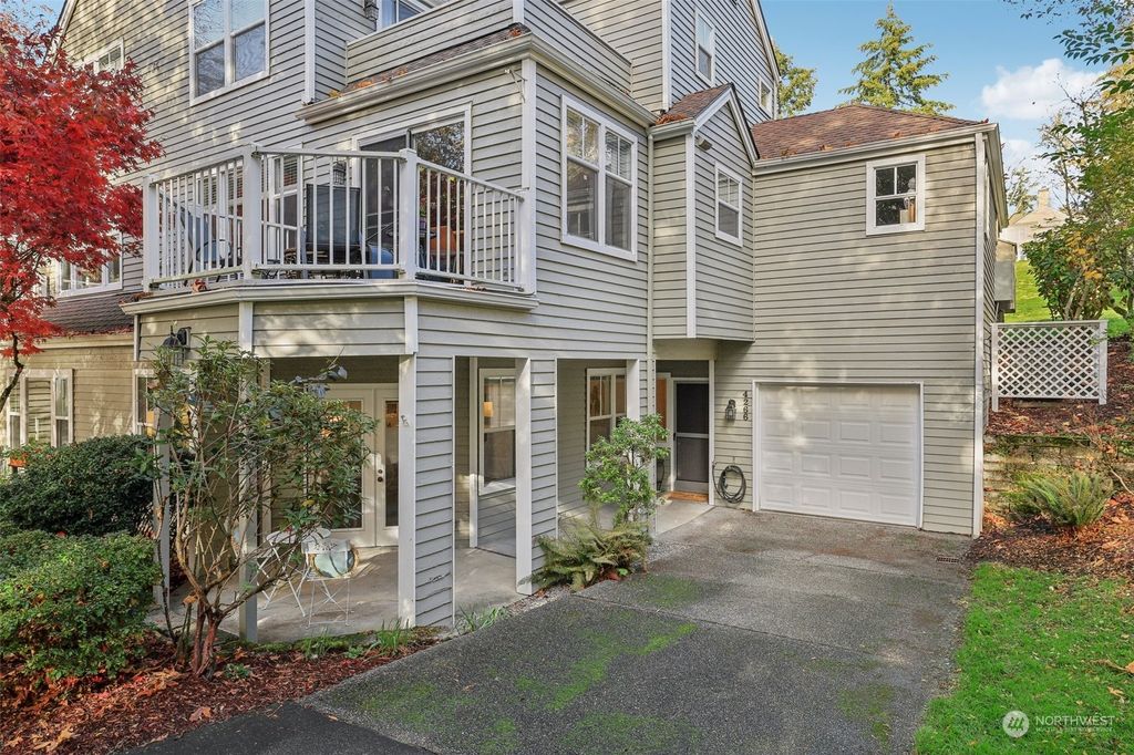 Photo of 4266 221st Court SE #1090, Issaquah, WA 98029 (MLS # 2306912)