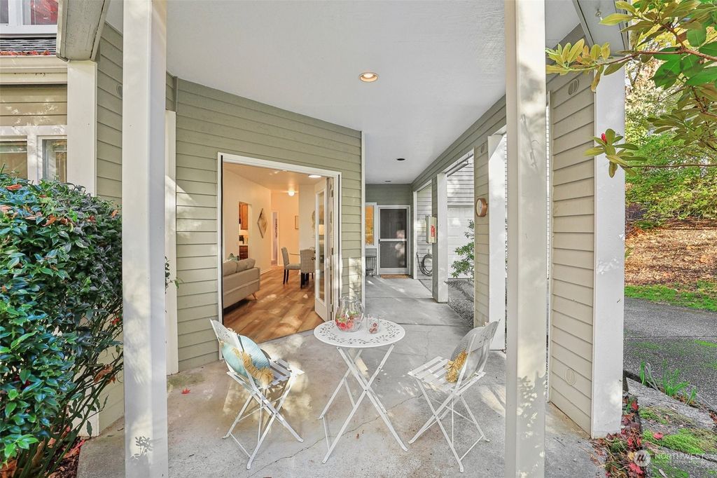 Photo of 4266 221st Court SE #1090, Issaquah, WA 98029 (MLS # 2306912)