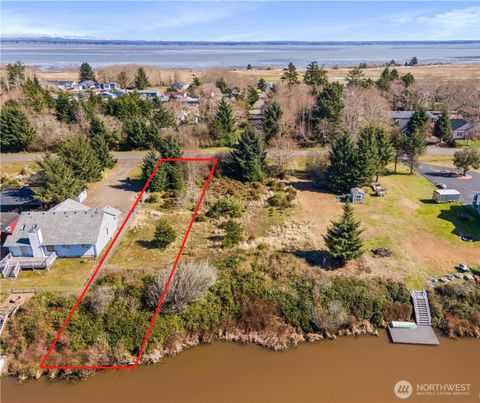 601 E Chance Ala Mer NE 601 Ocean Shores WA 98569