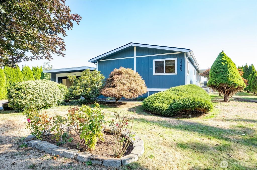 Photo of 14405 Greenbelt Drive E, Bonney Lake, WA 98391 (MLS # 2433941)