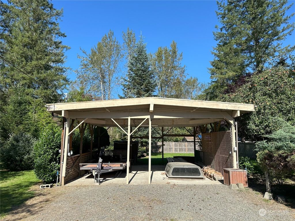Photo of 39764 SE Walnut Street, Snoqualmie, WA 98065 (MLS # 2295761)
