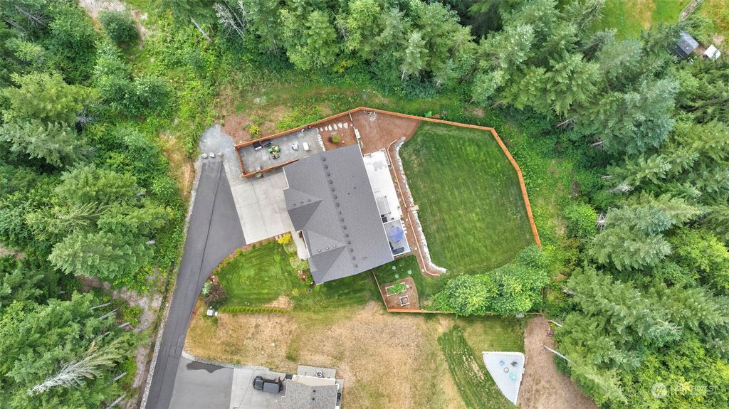 Photo of 22718 22nd Street NE, Snohomish, WA 98290 (MLS # 2291793)