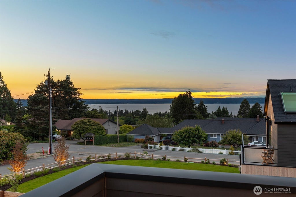 Photo of 18636 2nd Avenue SW, Normandy Park, WA 98166 (MLS # 2540985)
