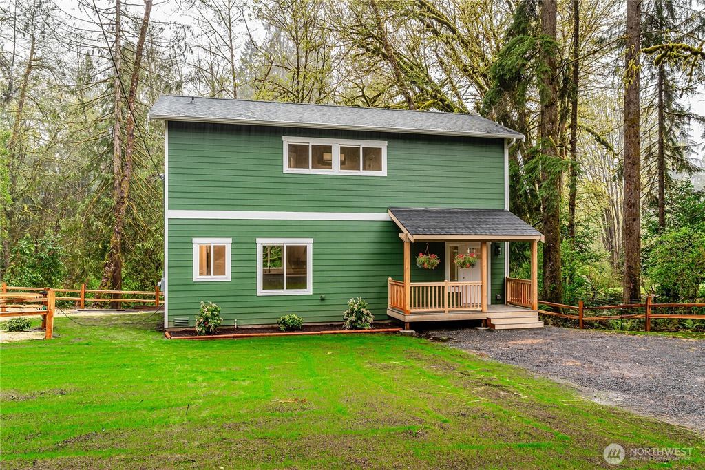 Photo of 1906 238th Avenue NE, Granite Falls, WA 98252 (MLS # 2485999)