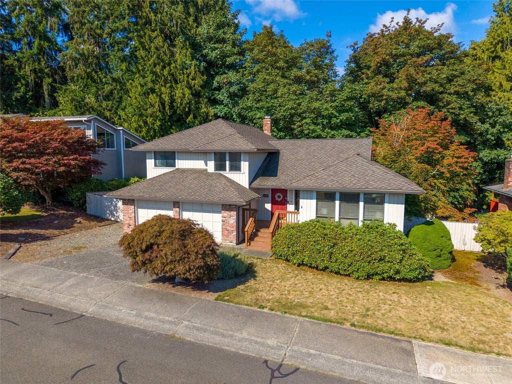 Photo of 10704 44th Avenue SE, Everett, WA 98208 (MLS # 2567621)