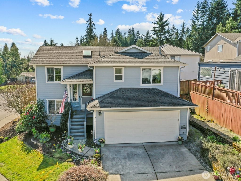 Photo of 312 168th Place SE, Bothell, WA 98012 (MLS # 2491851)