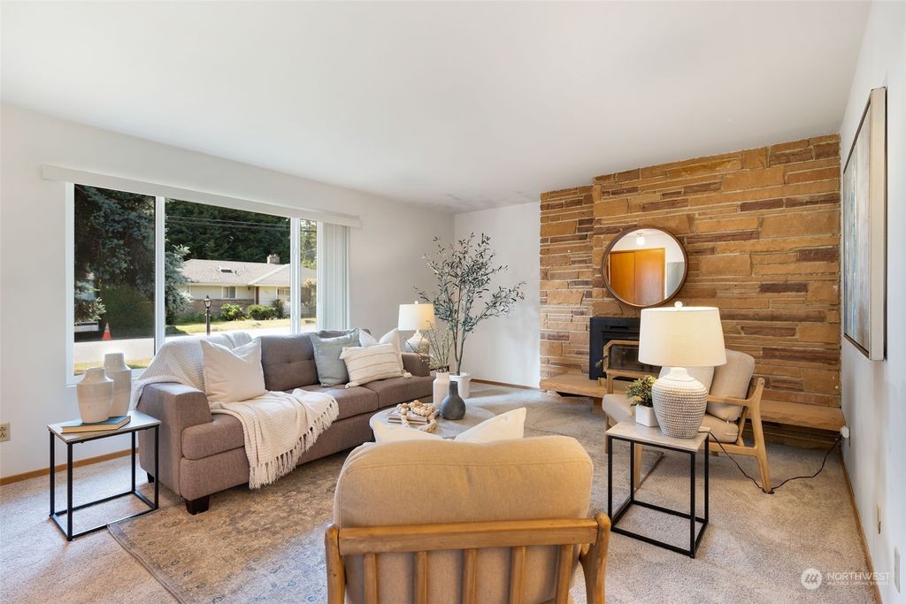 Photo of 11620 18th Avenue SW, Burien, WA 98146 (MLS # 2077414)