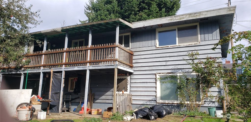 Photo of 11823 12th Avenue S, Seattle, WA 98168 (MLS # 2181401)