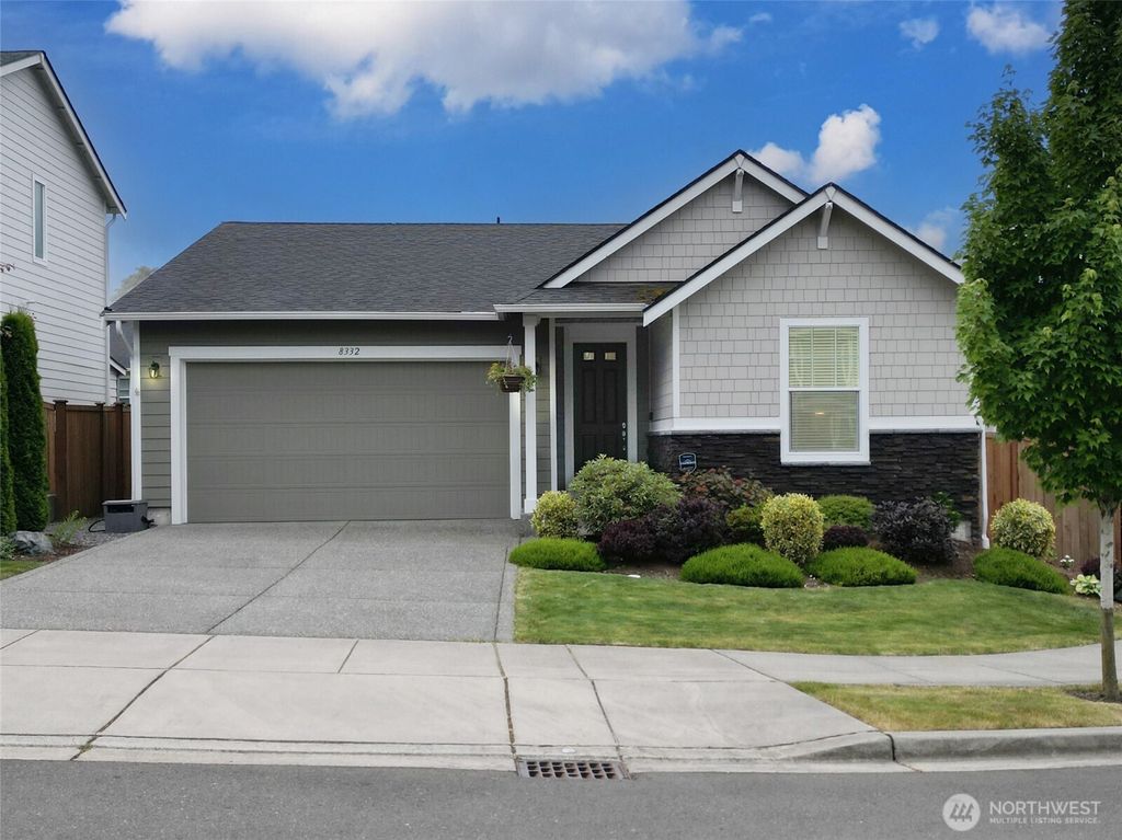 Photo of 8332 57th Place NE, Marysville, WA 98270 (MLS # 2397237)