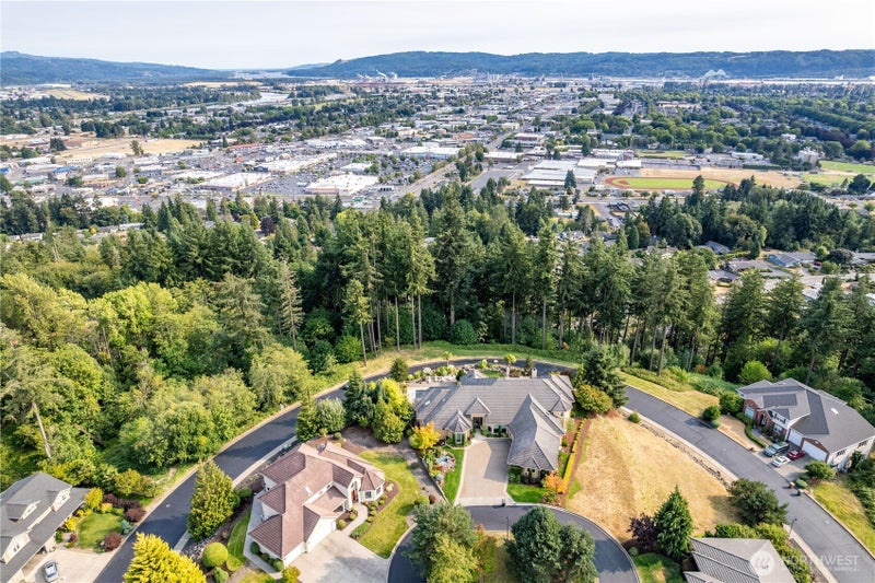 12 Forest Hill Estate Drive
