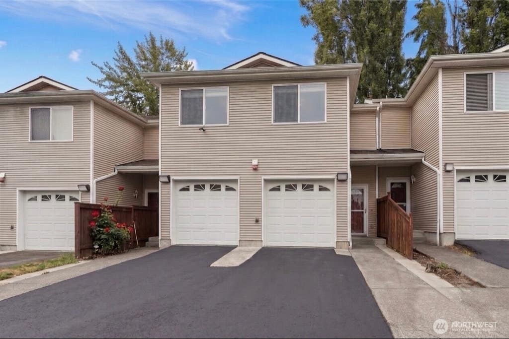 Photo of 13359 Ambaum Boulevard SW, Burien, WA 98146 (MLS # 2561666)
