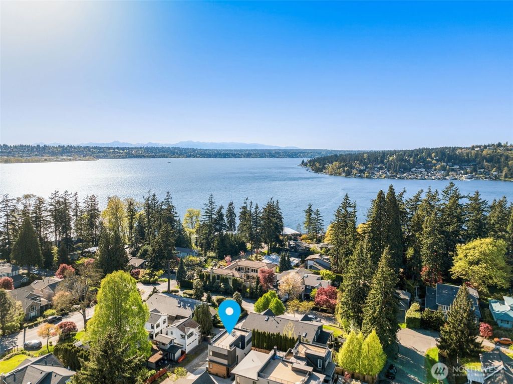 Photo of 745 17th Avenue W, Kirkland, WA 98033 (MLS # 2361086)