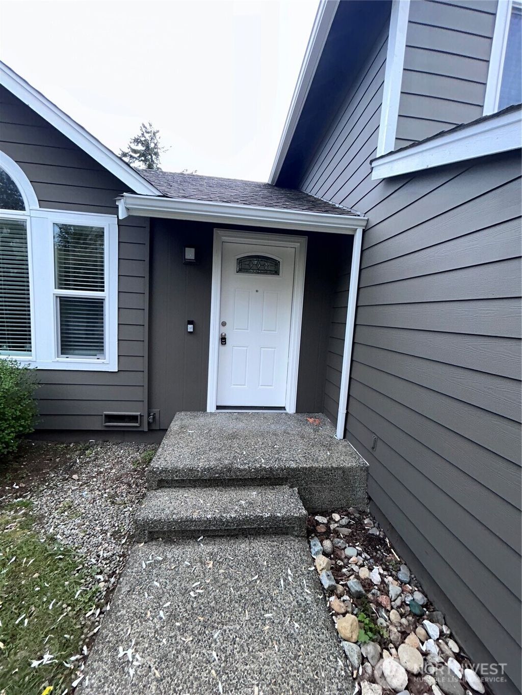 Photo of 28016 231st Place SE, Maple Valley, WA 98038 (MLS # 2513938)