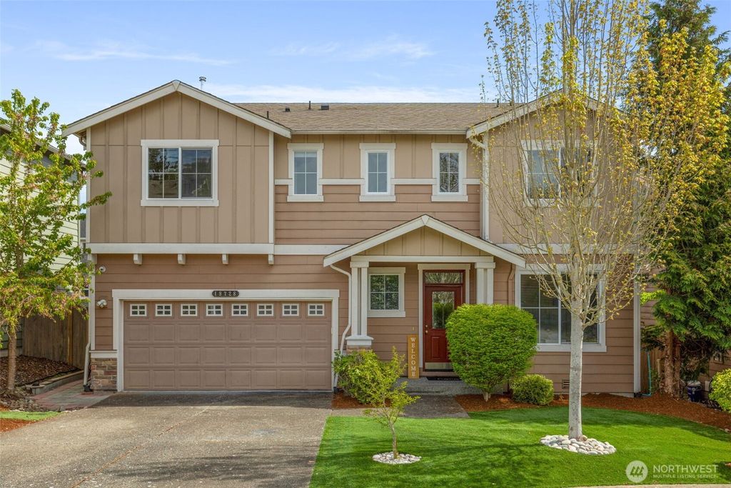 Photo of 19728 77th Place NE, Kenmore, WA 98028 (MLS # 2515318)
