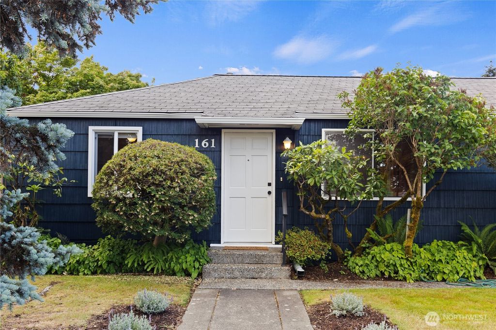 Photo of 161 SW 185th Street, Normandy Park, WA 98166 (MLS # 2531761)
