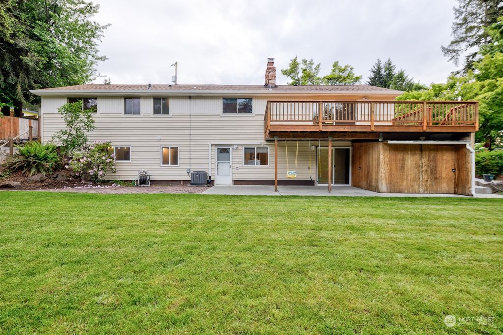 Photo of 20320 Burke Avenue N, Shoreline, WA 98133 (MLS # 2248857)