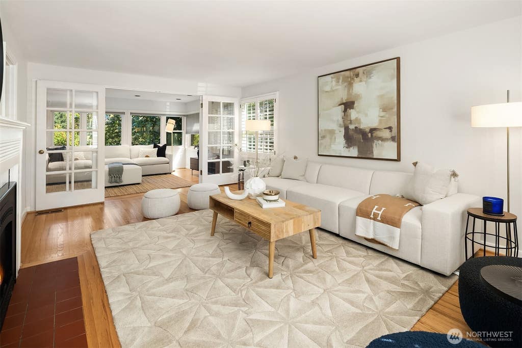 Photo of 7346 19th Avenue NE, Seattle, WA 98115 (MLS # 2567676)