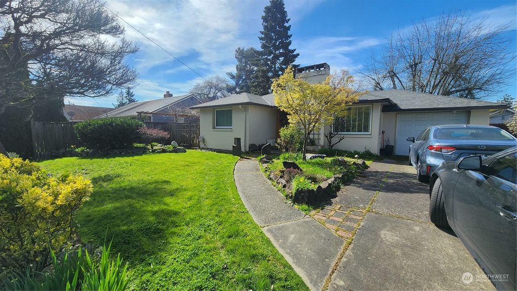 Photo of 8435 Seward Park Avenue S, Seattle, WA 98118 (MLS # 2220809)