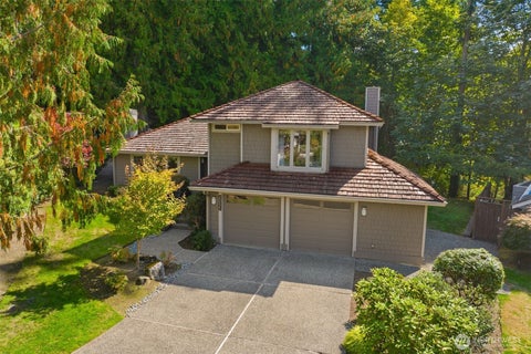 Photo of 20535 NE 37th Way, Sammamish, WA 98074 (MLS # 2589527)