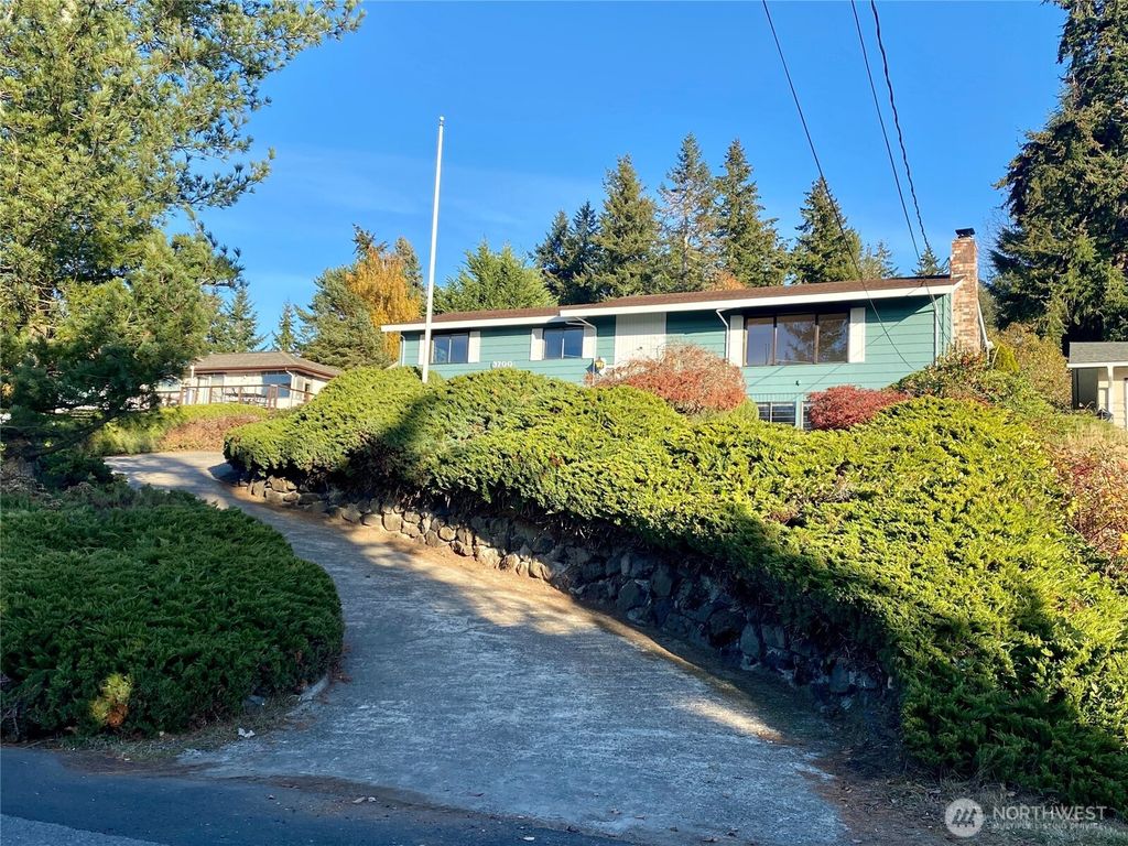 Photo of 3700 Harbel Drive NE, Bremerton, WA 98310 (MLS # 2511048)