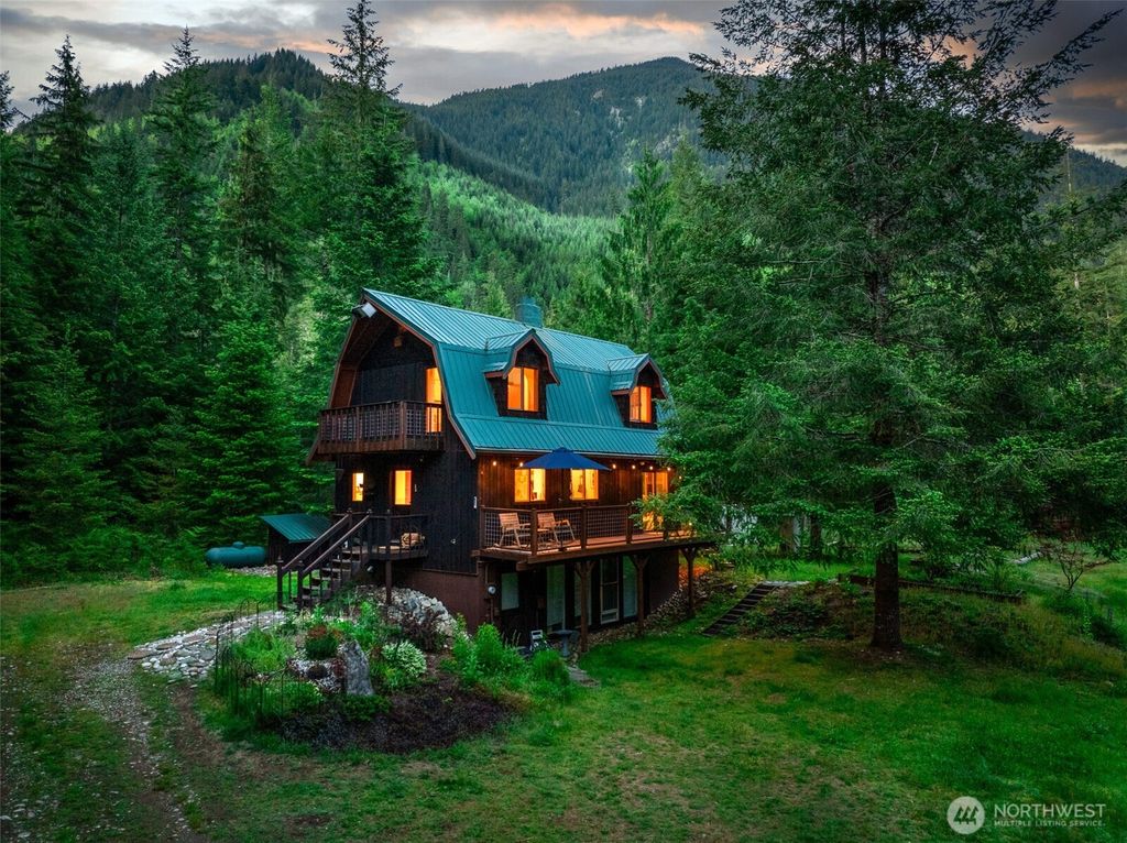 Photo of 61551 Cascade River Rd Rd, Marblemount, WA 98267 (MLS # 2484440)