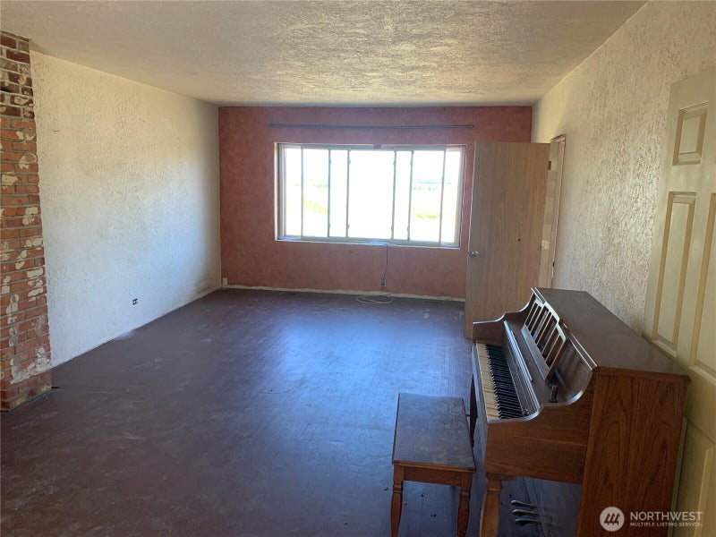 3037 Massey Road